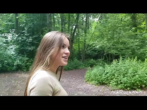 ❤️ Evelinari toki publiko batean izorratzen genuela proposatu nion! Baietz esan zuen. Orduan ipurdian izorratu eta ahoan esperma. Orduan bere burua haserretu zen. ❤️❌ Porno pornoan eu.porngipfy.ru ❌❤
